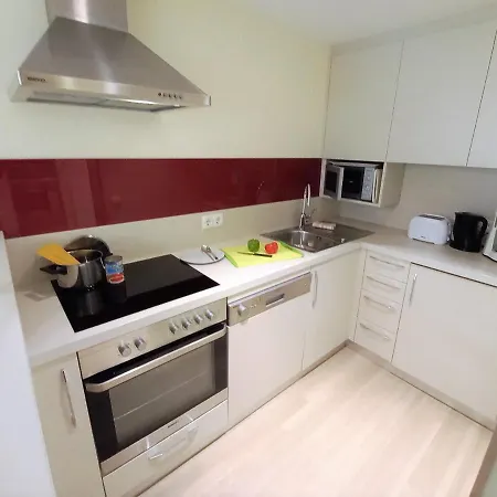 Lb2 Seeappartement Haus Mit Direktem Seezugang Am Ossiachersee Apartman